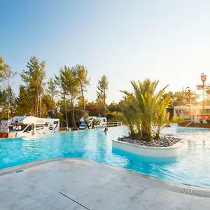 5* Feriepark Mobile Homes Santa Marina, Lanterna
